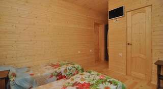 Гостиница Дуэт Сукко Двухместный номер с 1 кроватью или 2 отдельными кроватями + дополнительной кроватью-4